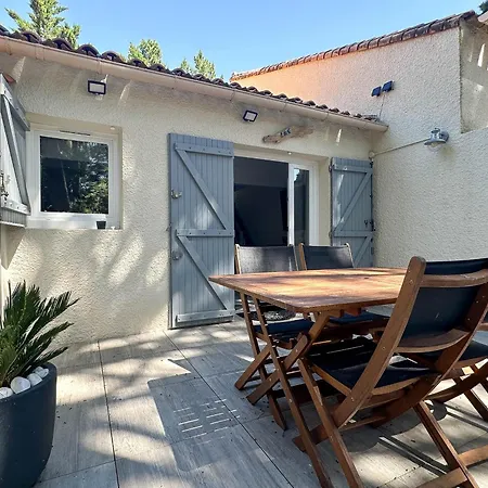 Charmante maison 4 pers, terrasse, parking, animaux admis, WiFi - FR-1-705-62 *