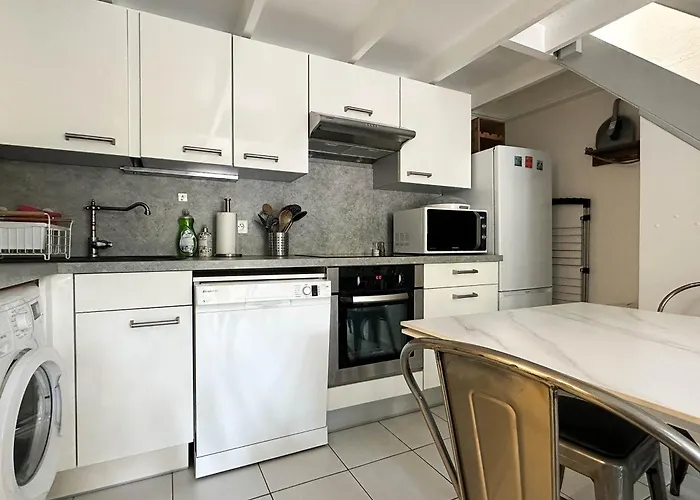 Charmante Maison 4 Pers, Terrasse, Parking, Animaux Admis, Wifi - Fr-1-705-62 Holiday home *